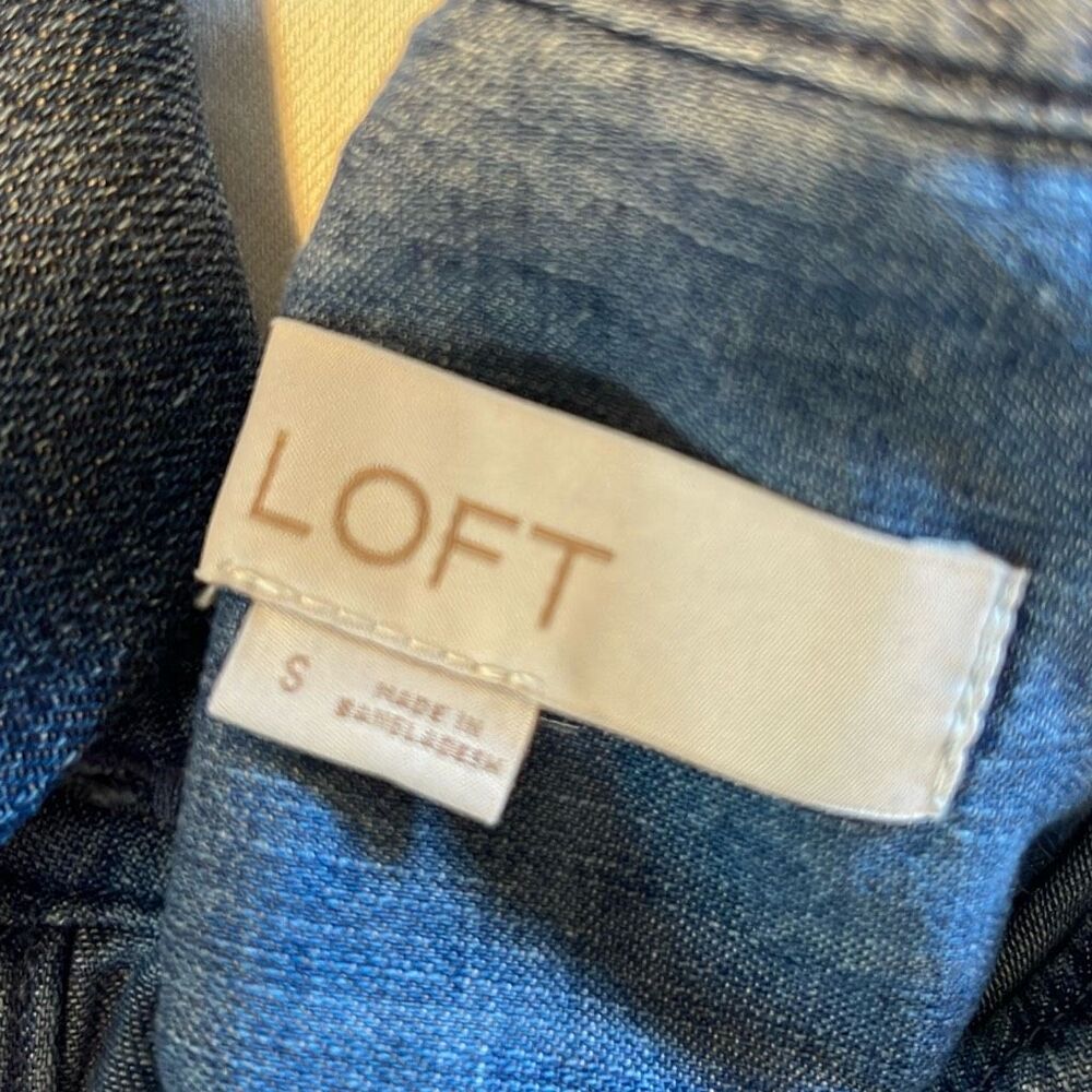 Bundle of 7 Loft Womens Blouse T-Shirt Denim Jacket Pants Assorted Color Small‎ - Picture 9 of 10